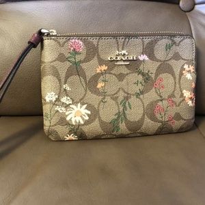 Coach Signature Wildflower Corner Zip Wristlet (Khaki) - NWT